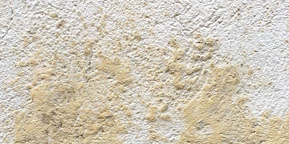 stucco discoloration